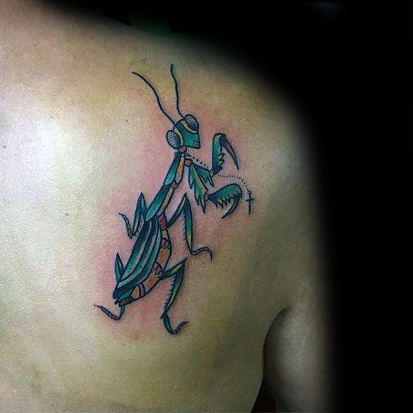 50 GottesanbeterinTätowierungsEntwürfe für Männer InsektentintenIdeen Mann Stil Tattoo
