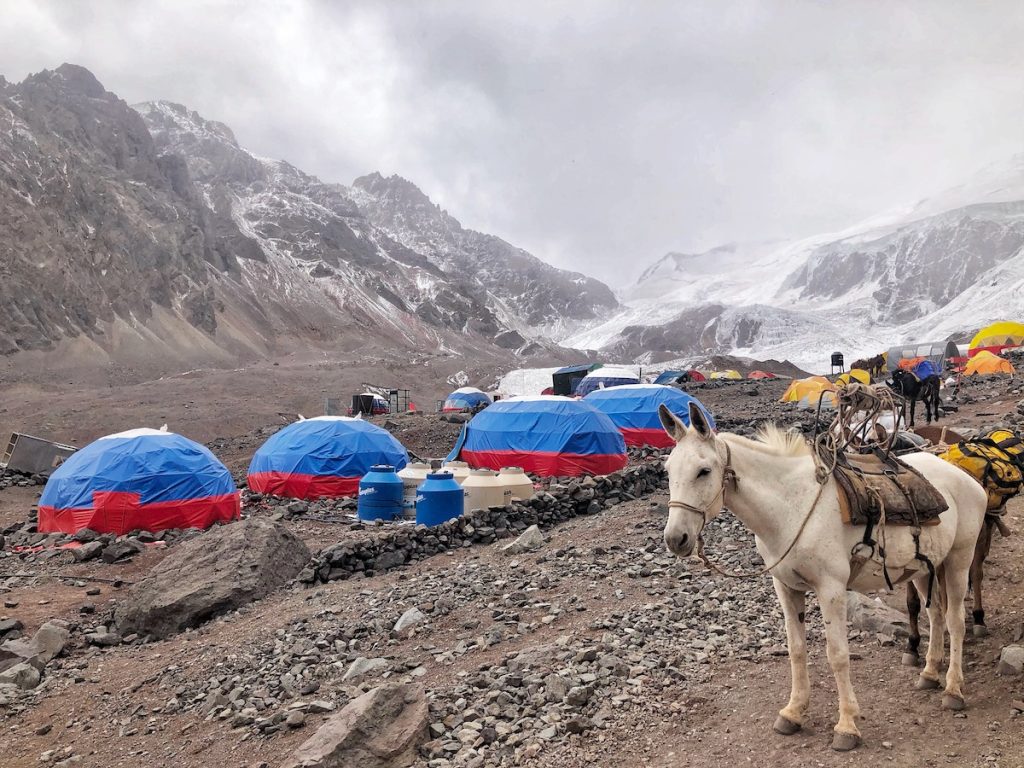 Best Men’s Travel Gear Tried & Tested Over 10 Years!