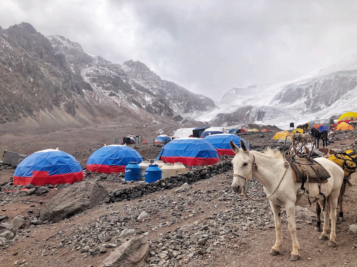 Best Men’s Travel Gear Tried & Tested Over 10 Years!