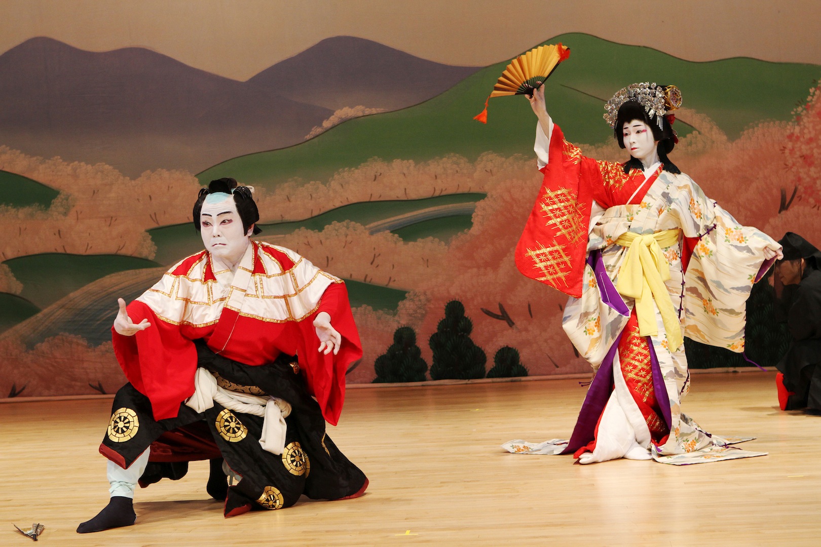 Le théâtre japonais by Yomuchan Ma petite Médiathèque