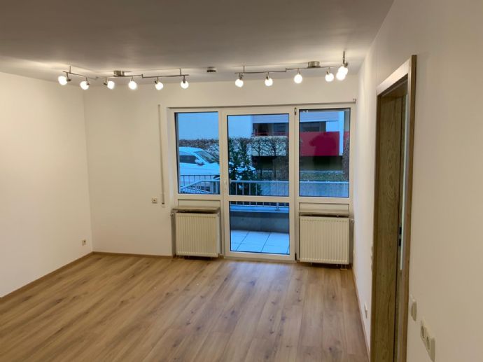 2Zimmer Wohnung zu vermieten, 90473 Nürnberg (Langwasser), Neusalzer