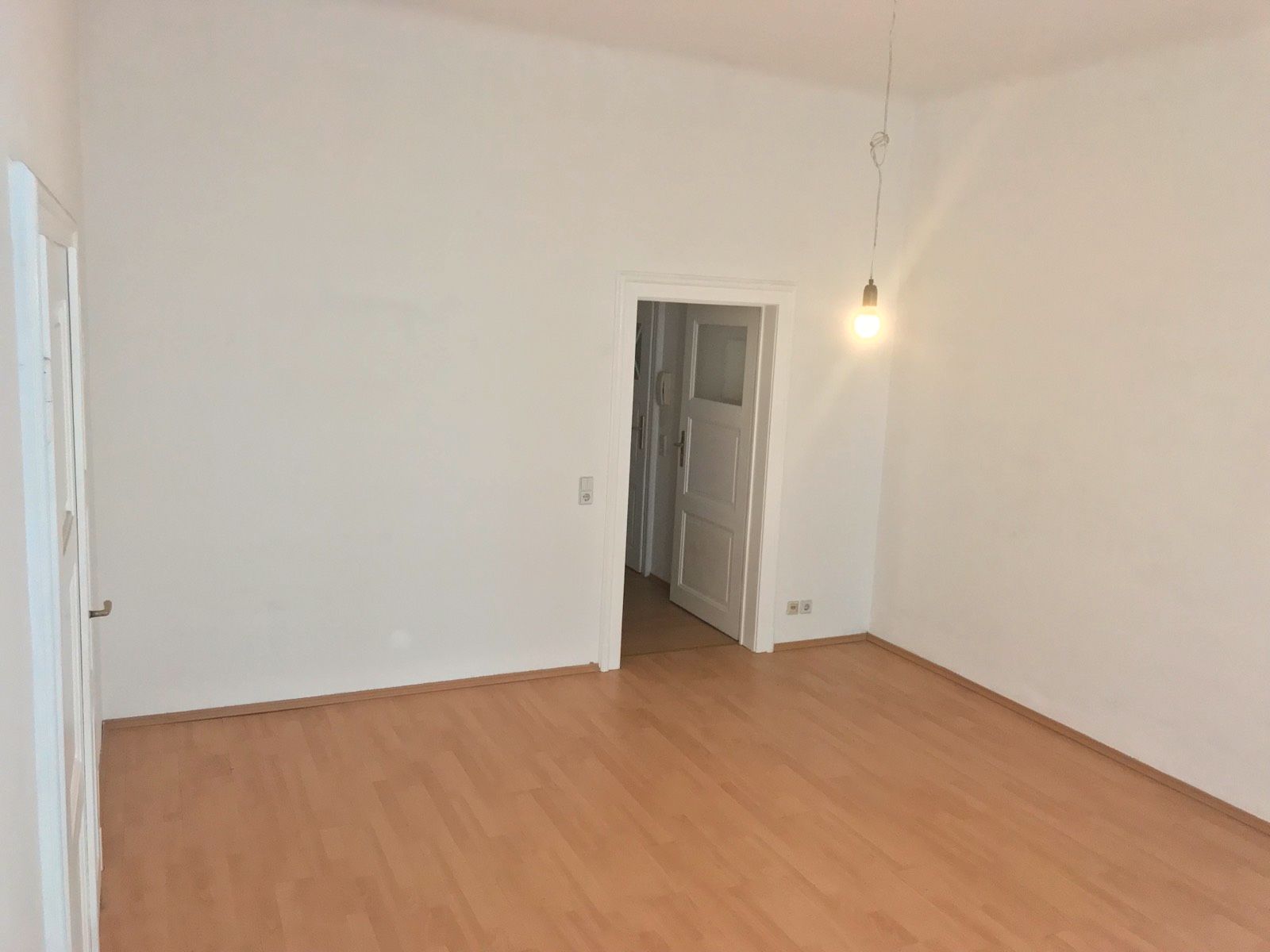 4Zimmer Wohnung zu vermieten, Stöckelstr. 100, 01127 Dresden