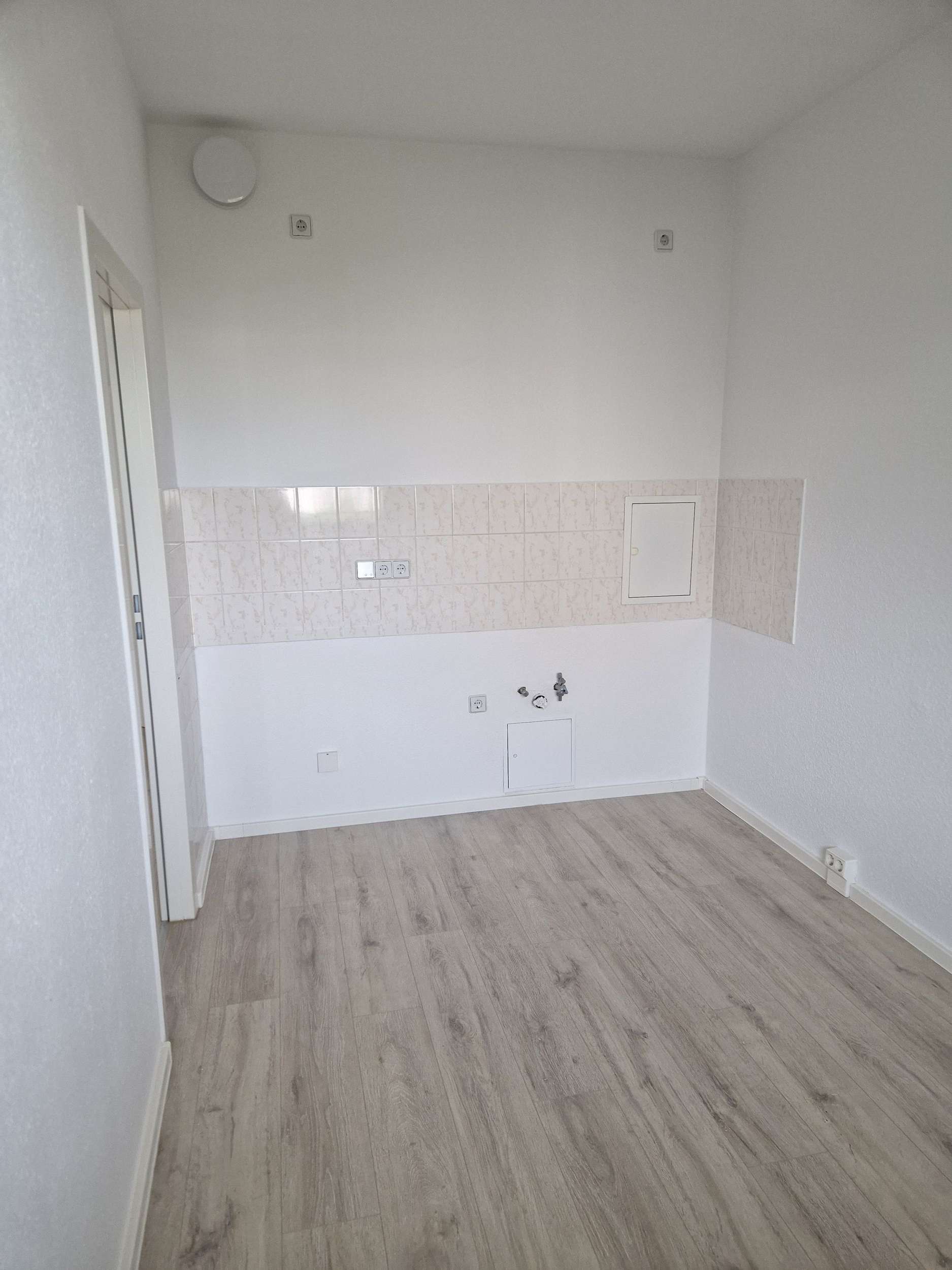 3Zimmer Wohnung zu vermieten, Wustrower Straße 11, Neu