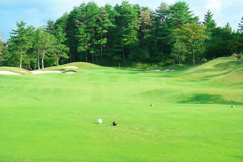 HOLE 2 メイプルヒルズゴルフ倶楽部