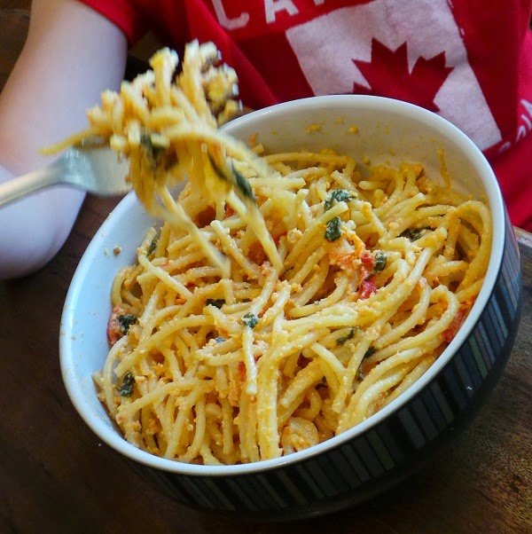 Recipe for Pasta with Scrambled Eggs and Cherry Tomatoes Maple Leaf Mommy