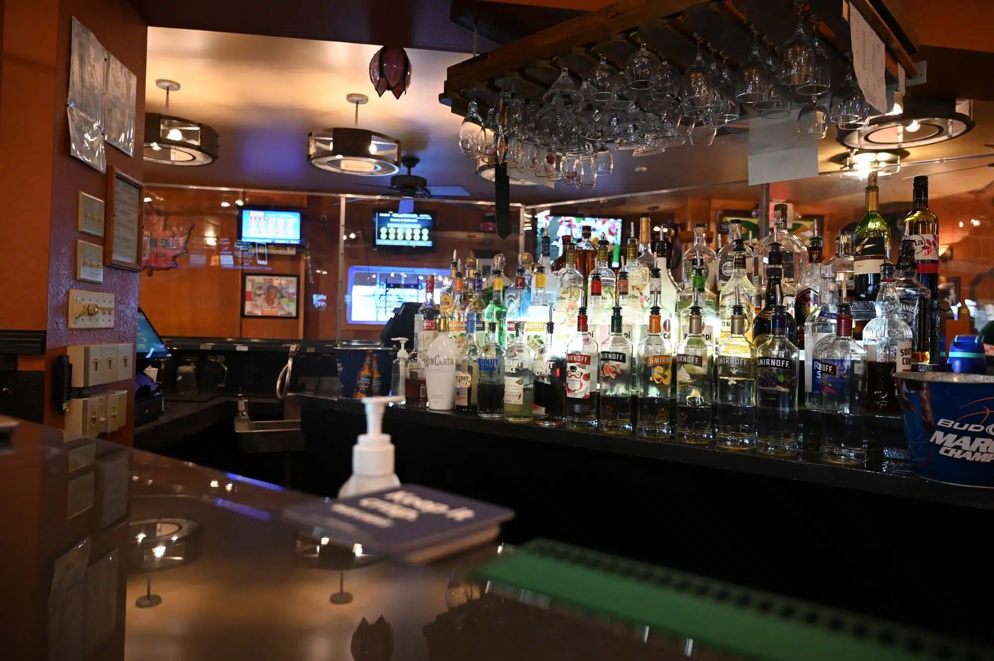 Home The Maple Leaf Pub Westfield, Massachusetts