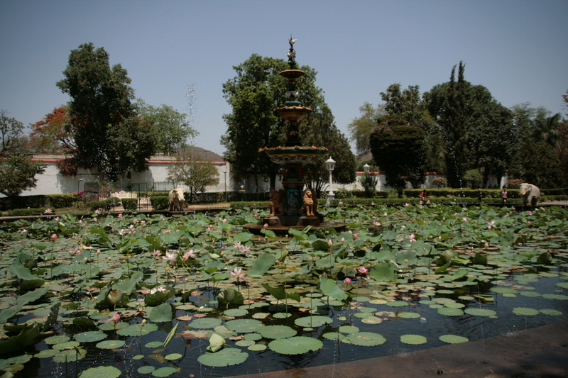Garden of the Maidens (Saheliyon Ki Bari ), Udaipur, Rajasthan T1E4CD
