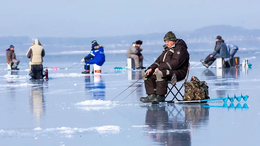 Ice Fishing Techniques and Gear MaPuPa
