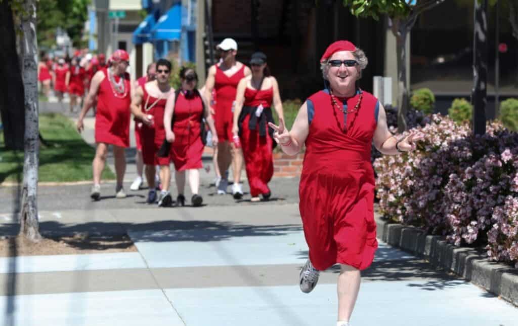 Hash House Harriers A Drinking Club With A Running Problem