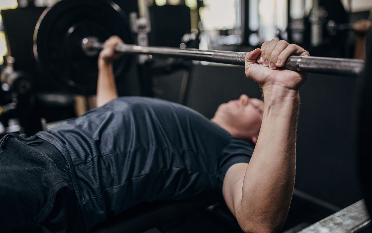 How To Increase Bench Press 6 Techniques To Lift More Weight