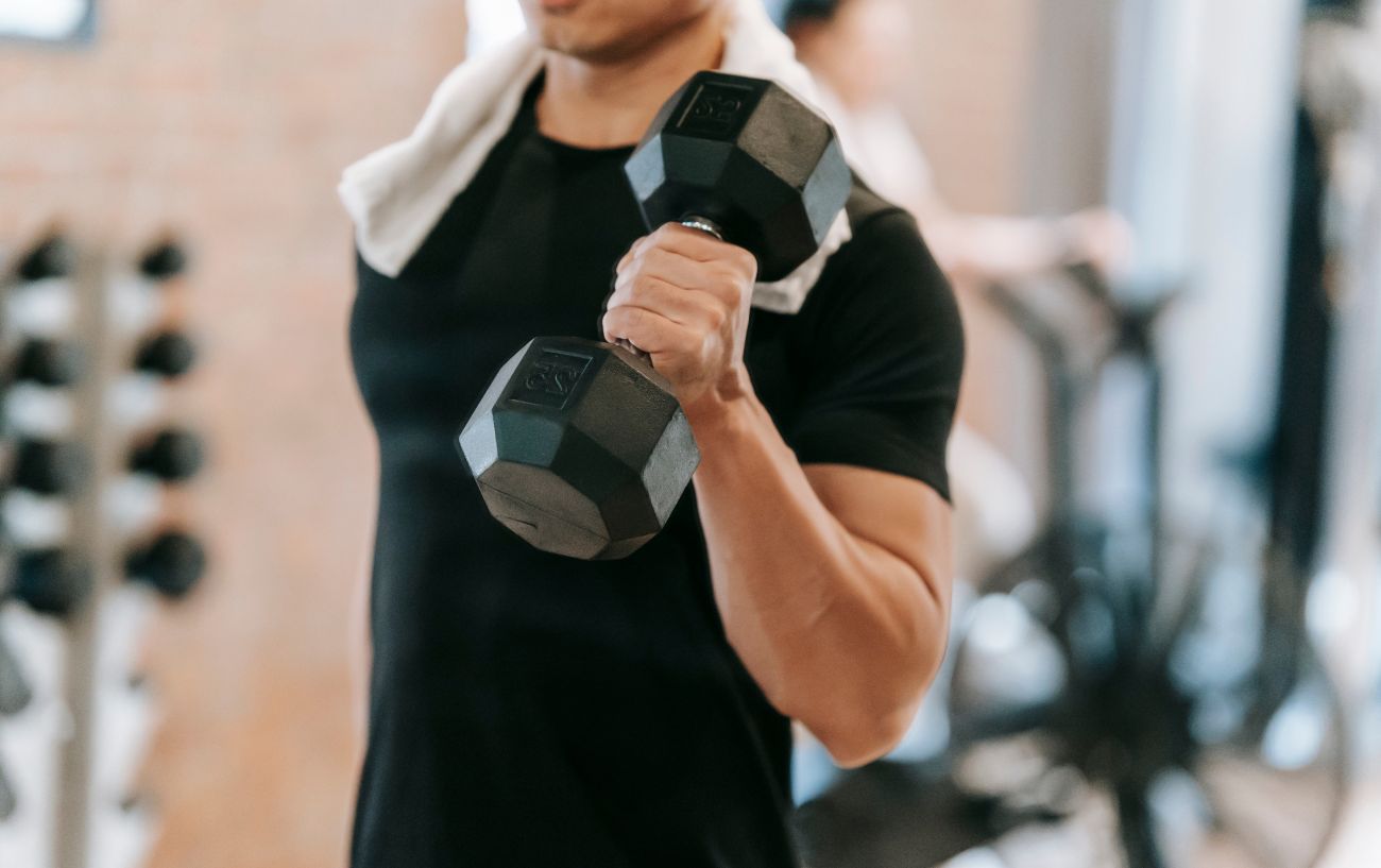 Get Toned Lifting Light Weights + 5 Benefits Of Light Weight Lifting