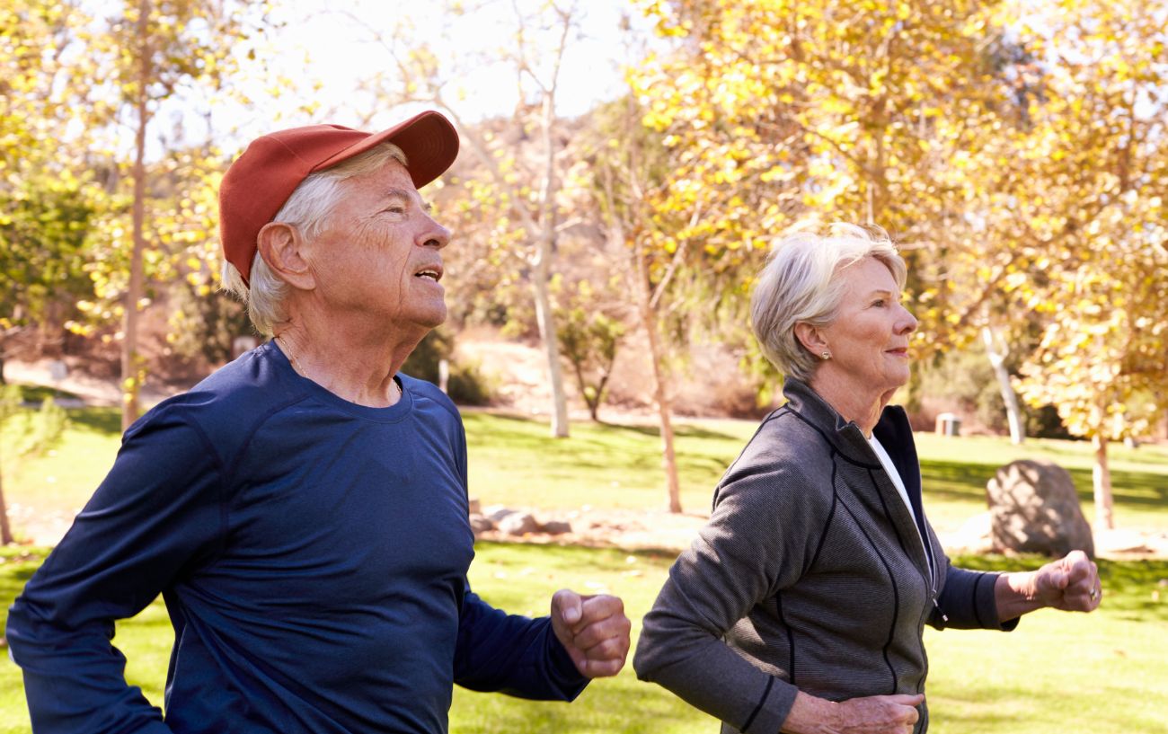 Mall Walking Guide 7 Health Benefits + Tips For Mall Walkers