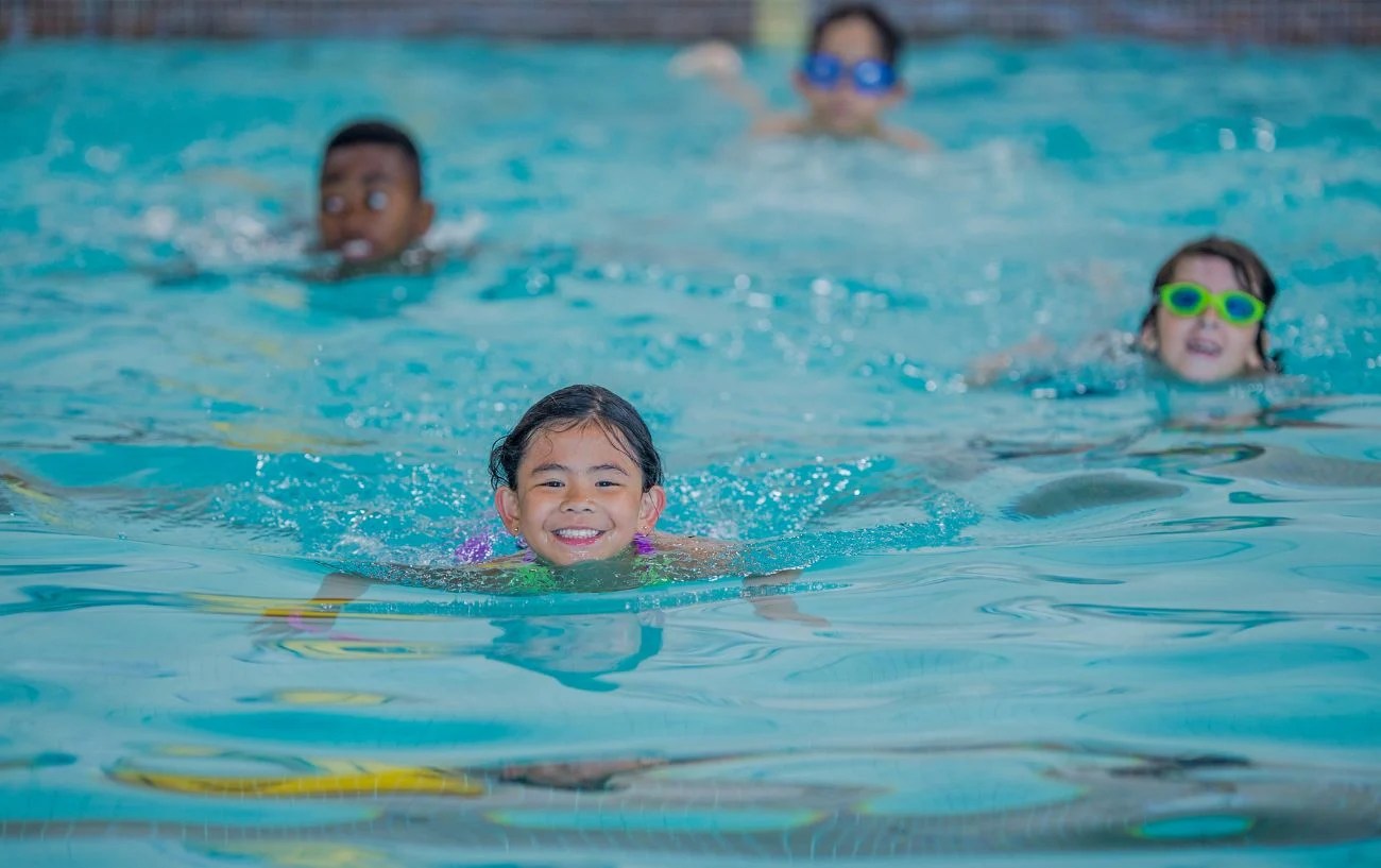 8 Great Swimming Pool Games For Kids