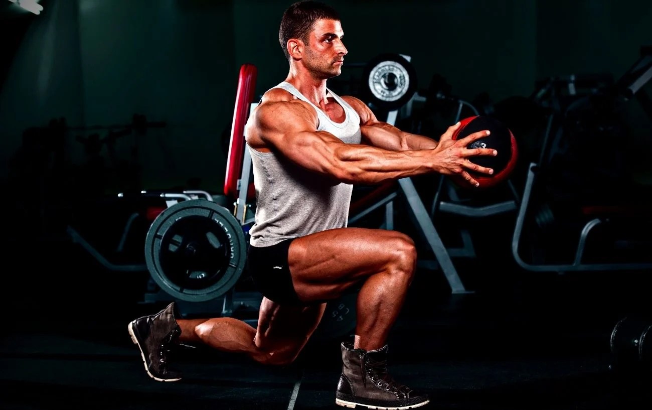 Wall Ball Workout Try These 6 Great Wall Ball Exercises