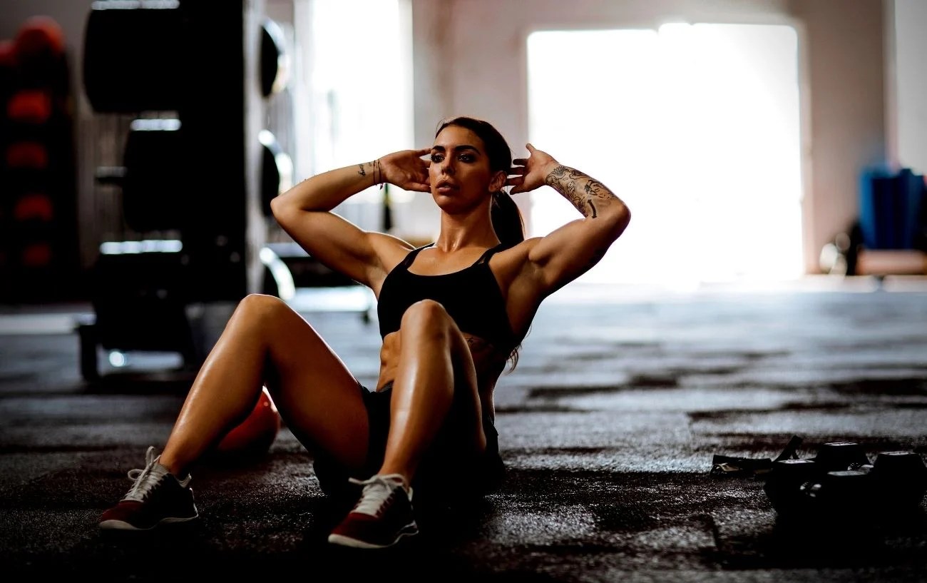 What Muscles Do Sit Ups Work? + 11 Alternative Core Exercises To Try Out