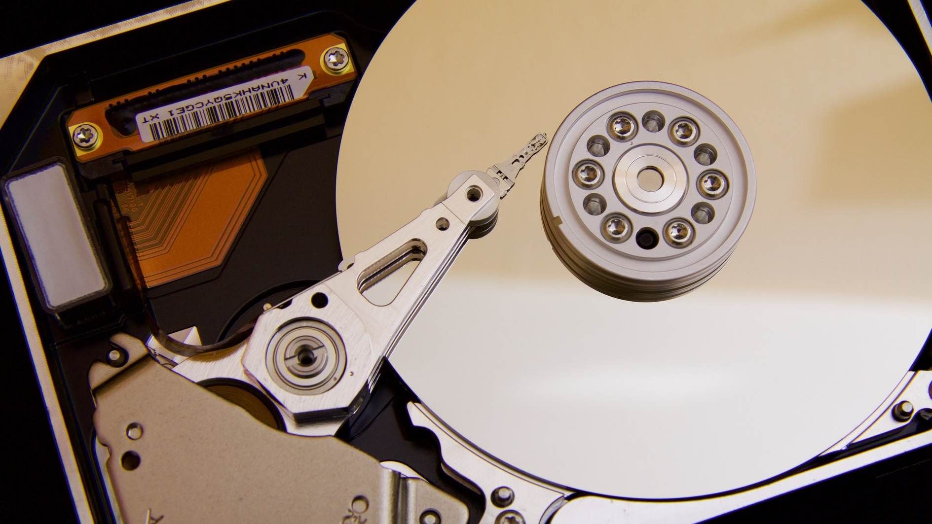 Monitoring EC2 disk usage with CloudWatch metrics and alarms marbot