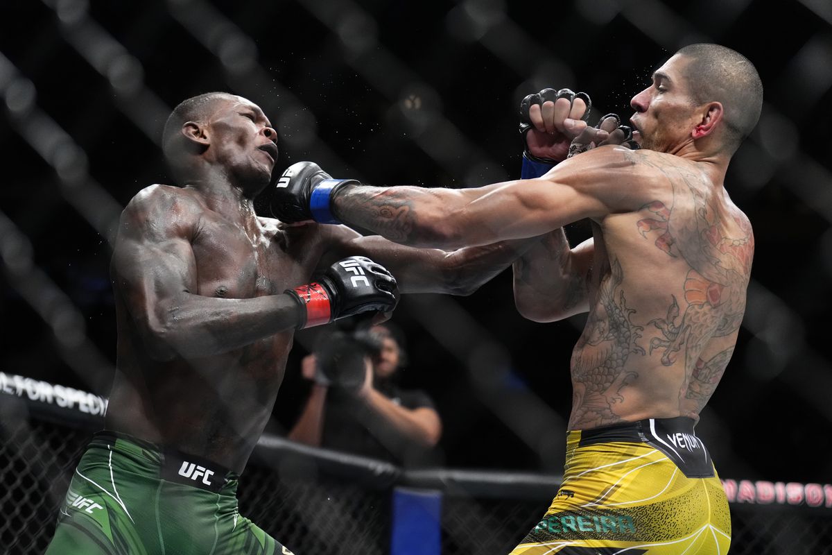 video review Israel Adesanya versus Alex Pereira at UFC 281