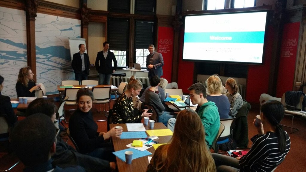 Data Science for Business Innovation. Live courses for