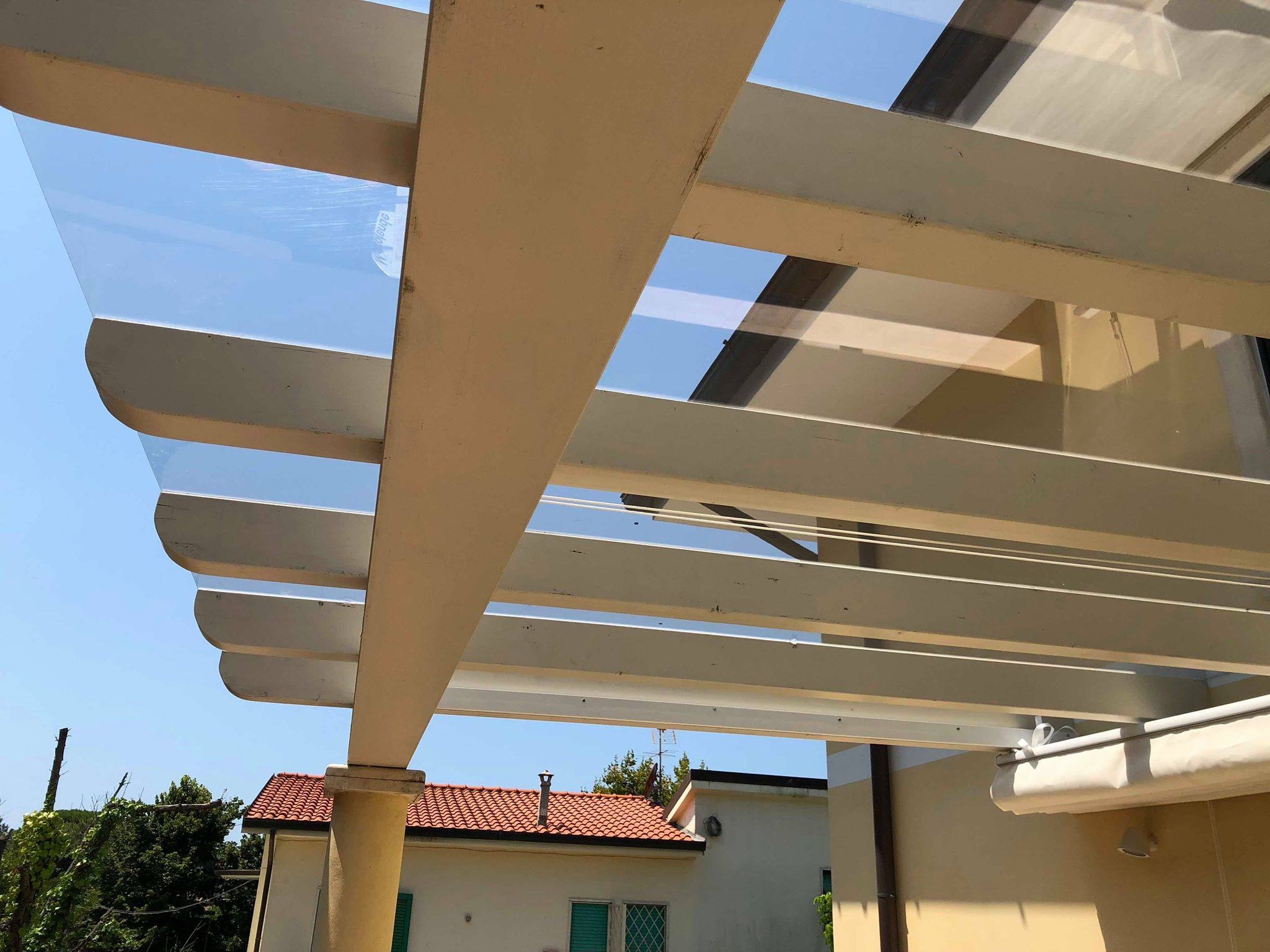 La scelta delle tende per interni e per esterni non dovrebbe mai rivelarsi superficiale perché è proprio da questi. Web insieme da 40 anni. Tende ombreggianti MarcoTende