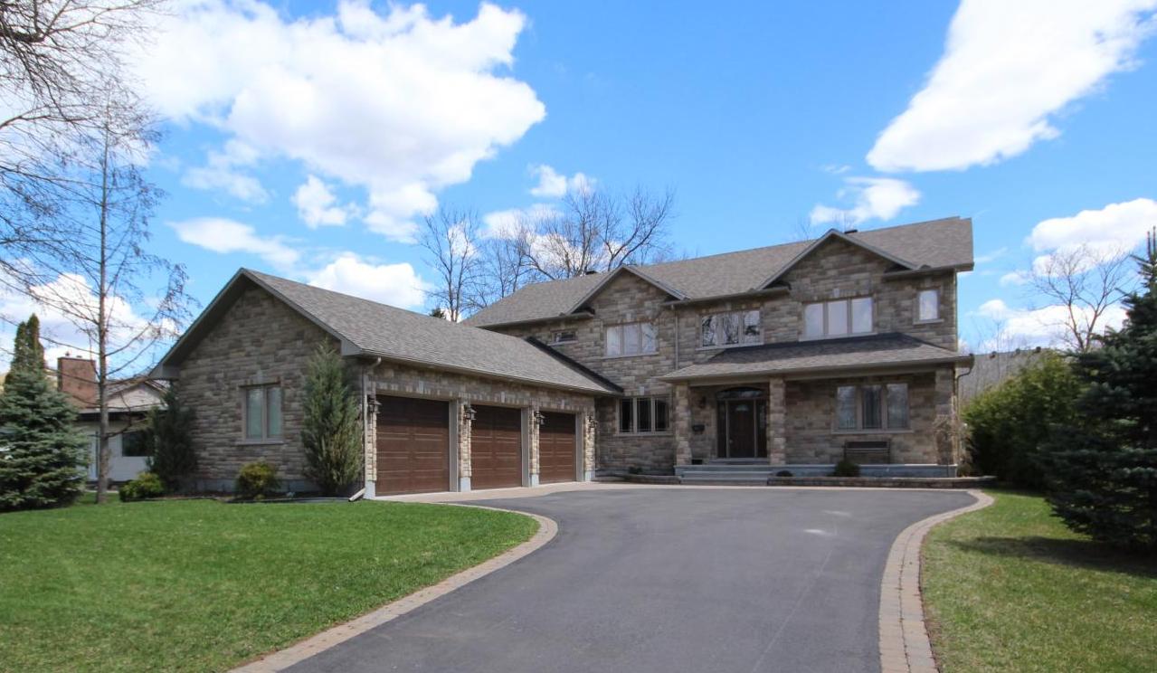 3822 Revelstoke Drive The Marcus Team