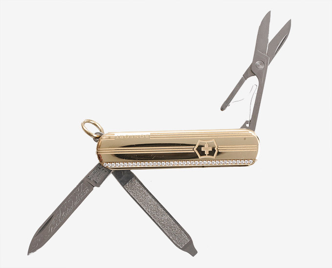 bonfort_swiss_army_knife_f.jpg