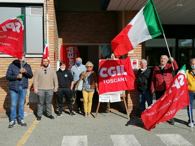 In 400 Da Grosseto A Roma Per La Manifestazione Di Cgil, Cisl E Uil | Maremmaoggi 300_x_400_jpg