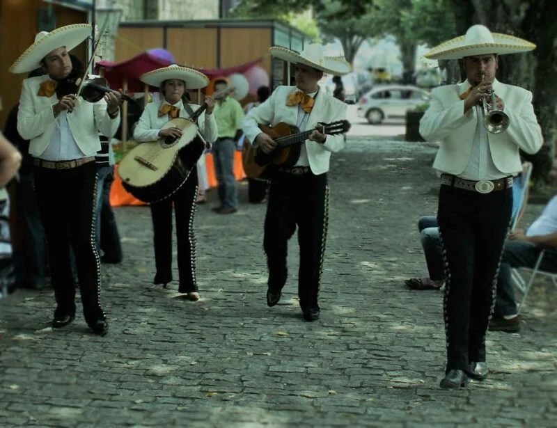 Regalar serenata con mariachis para San Valentín ⋆ Mariachis Barcelona