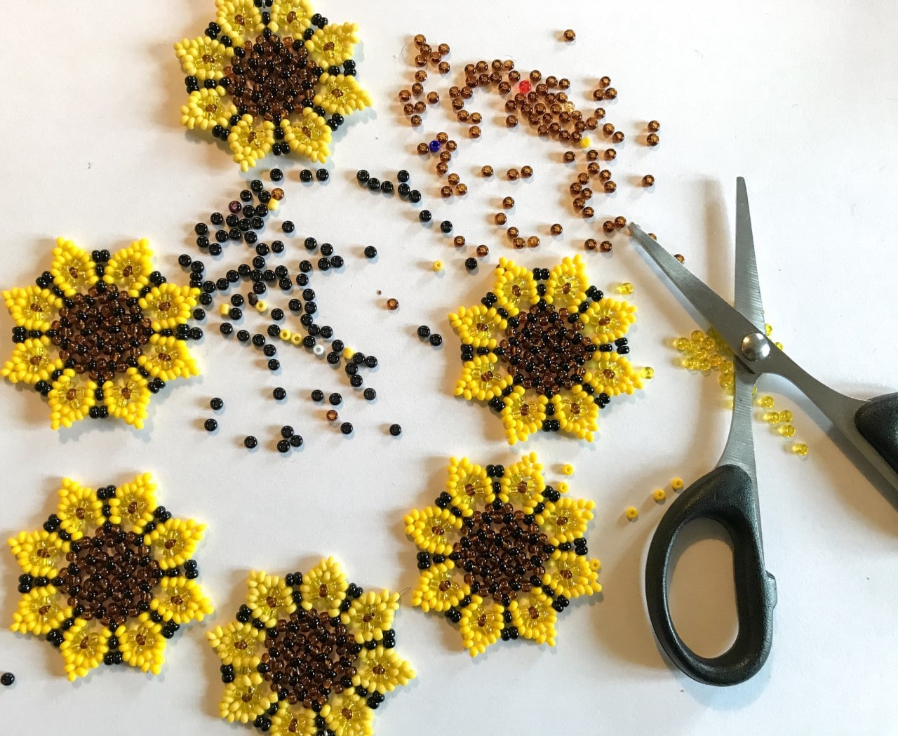DIY Beaded Sunflower Earrings Maria Møller