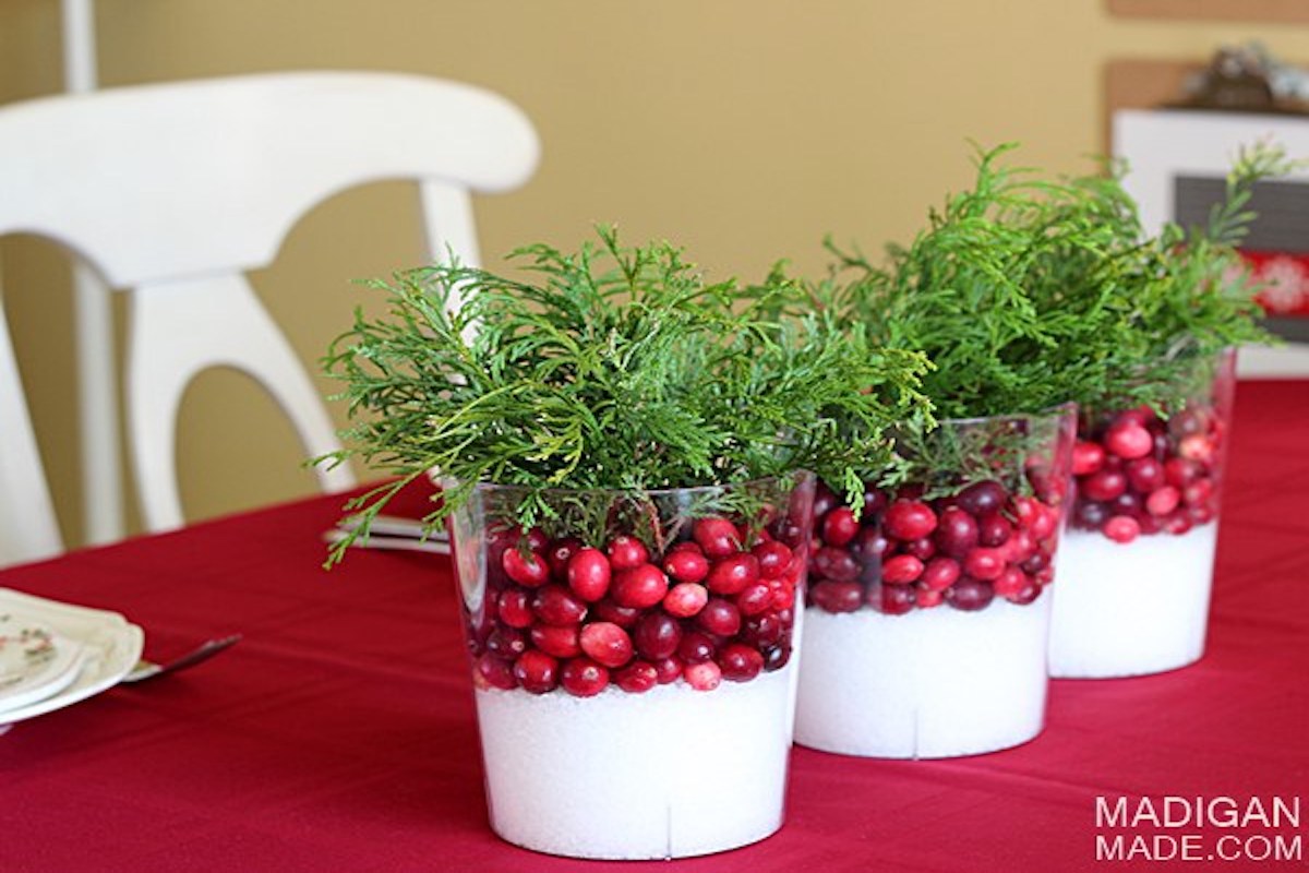 Elegant Christmas Centerpieces You Can Make Yourself