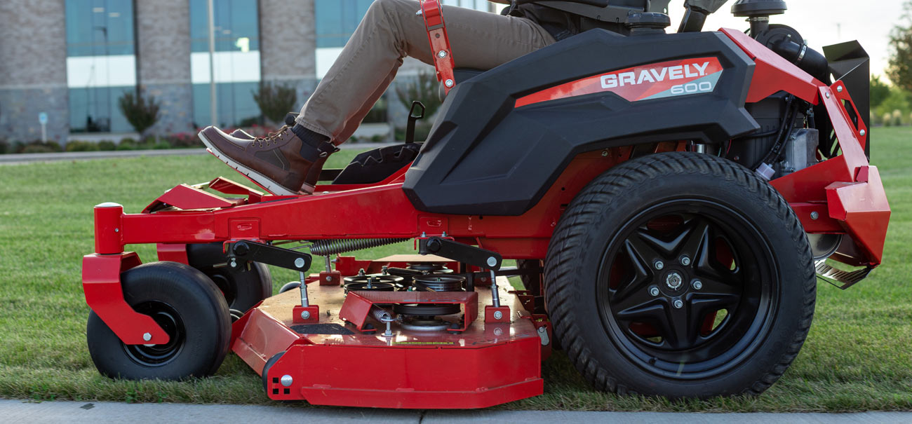 Gravely PROTURN® 600 Lawn Mower Marina Inc.