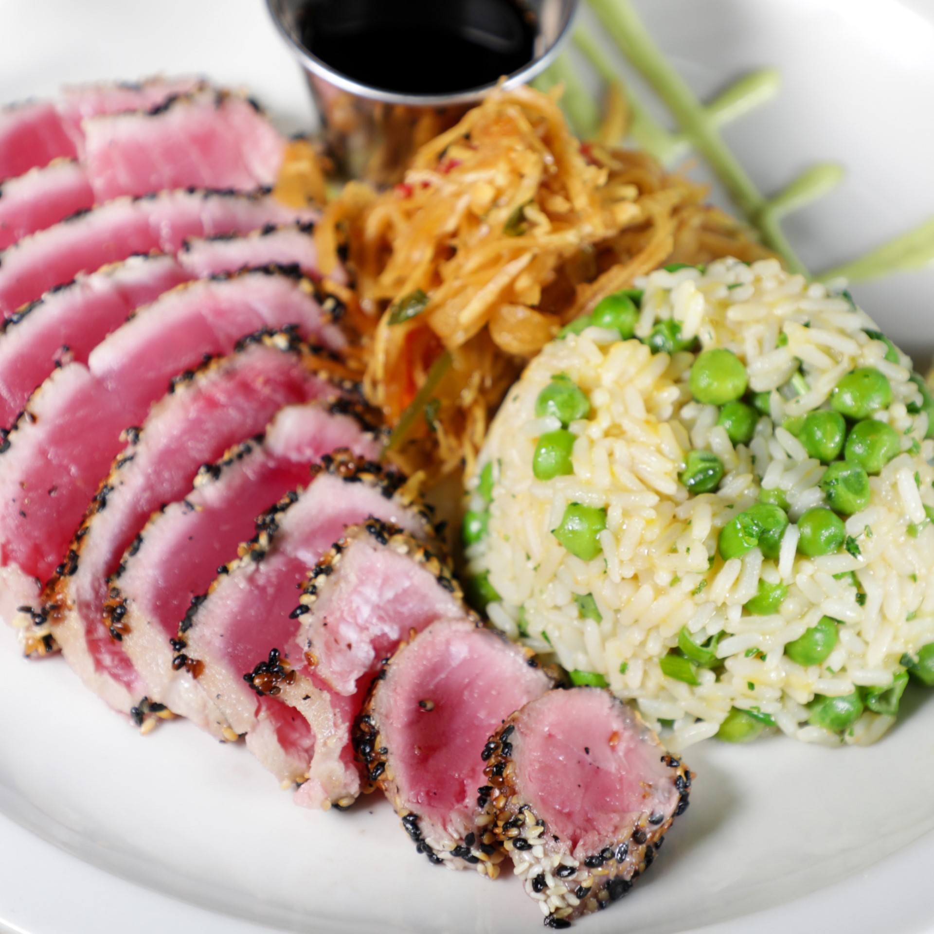 Waterfront dining in Kingston, NY Mariner’s Harbor