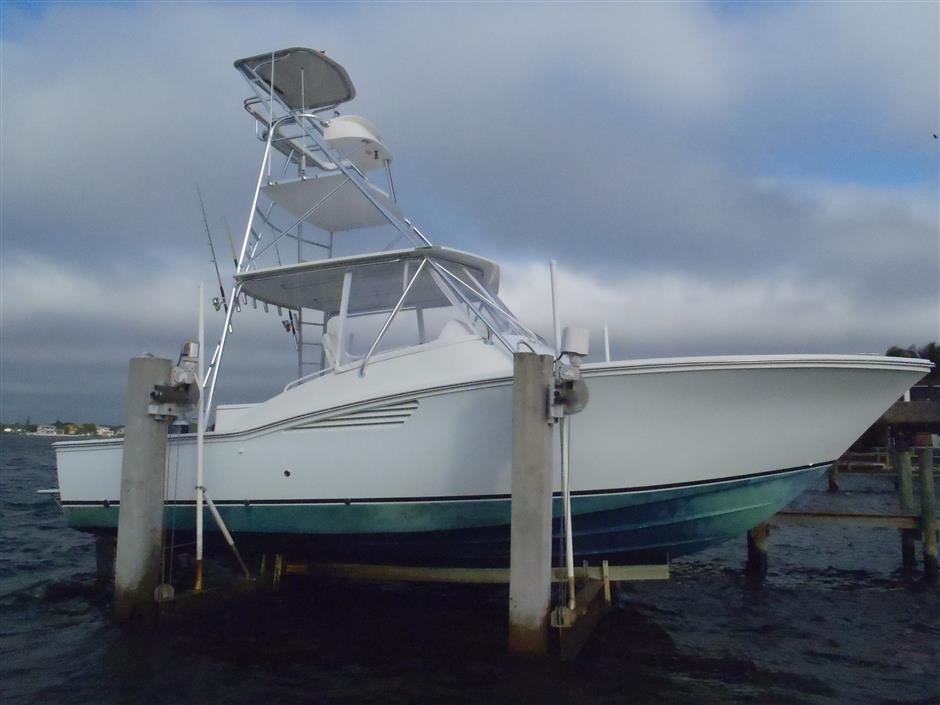 35' EGG HARBOR Predator2004Jupiter100728175