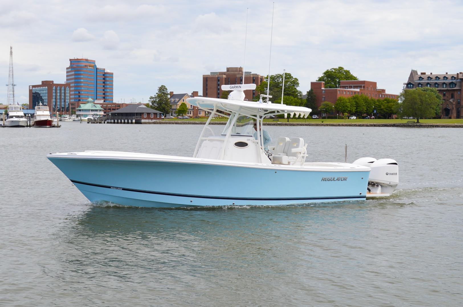 28' Regulator 282019Hampton100842220