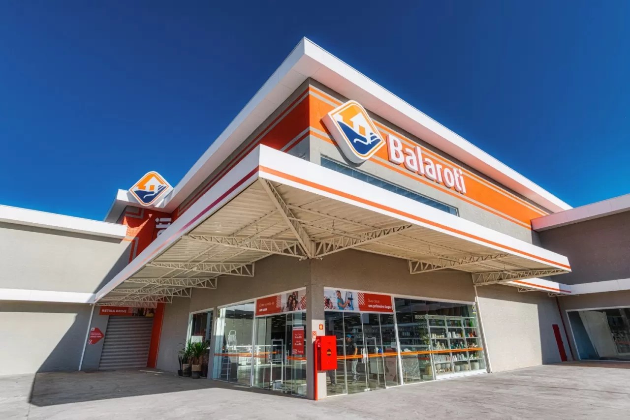 Balaroti oferece toda loja em 15x sem juros, com produtos a preço de