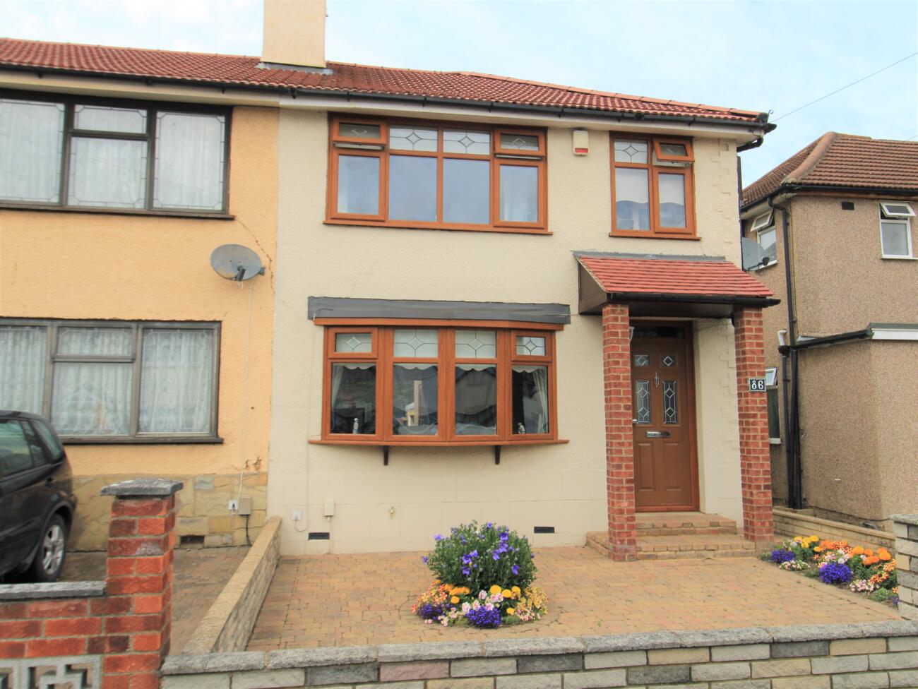 Properties for Sale Mark Bowyer Estate Agents