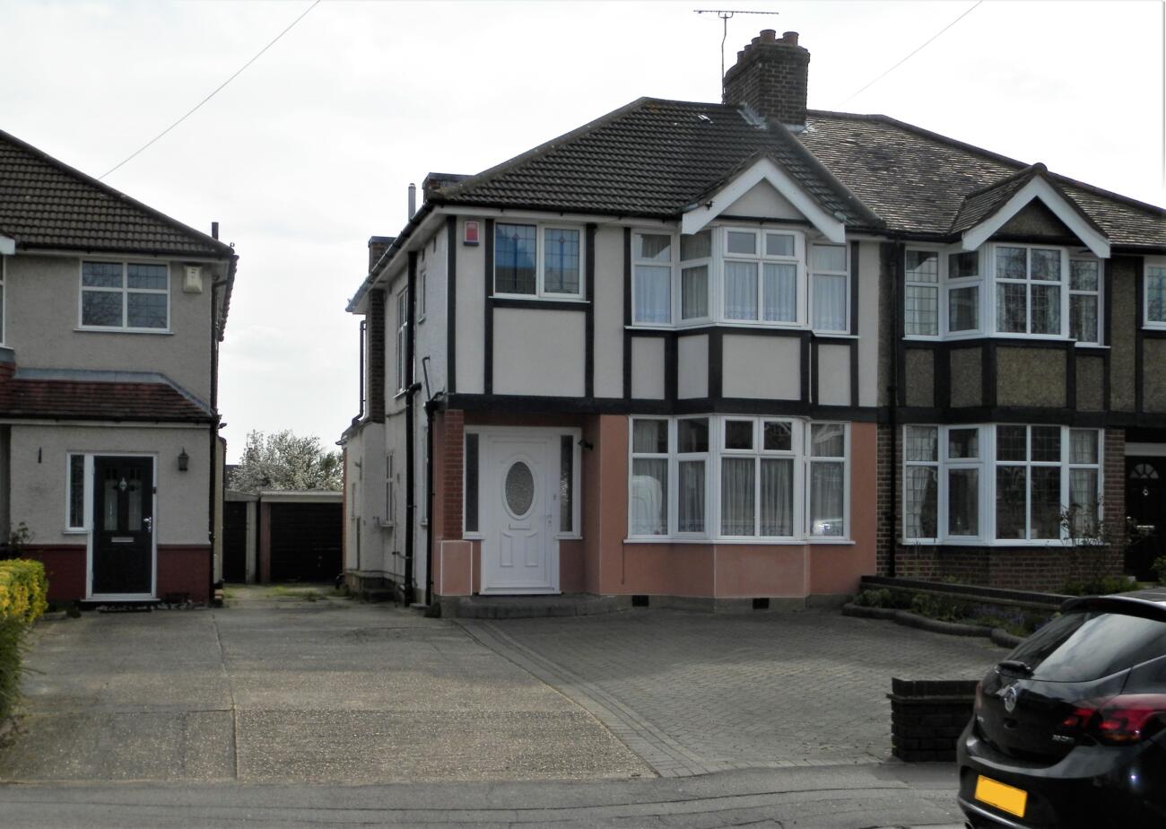 Properties for Sale Mark Bowyer Estate Agents