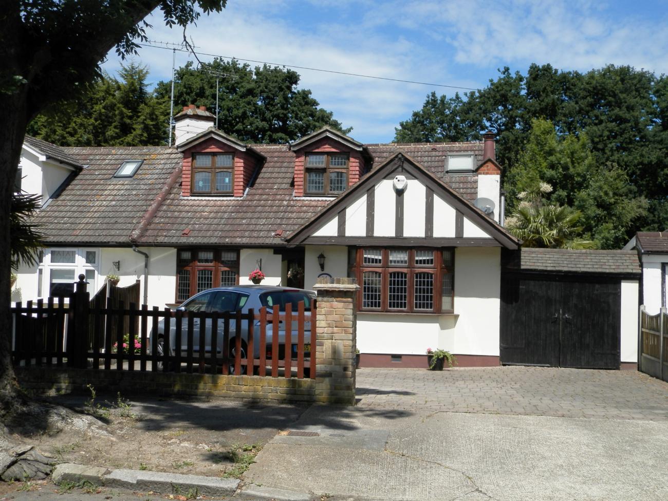 Properties for Sale Mark Bowyer Estate Agents
