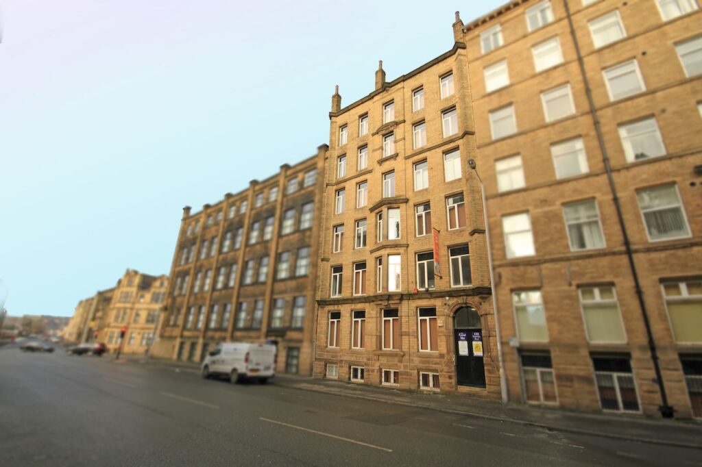 132 Sunbridge Road, Bradford, BD1 2PF Mark Brearley & Company