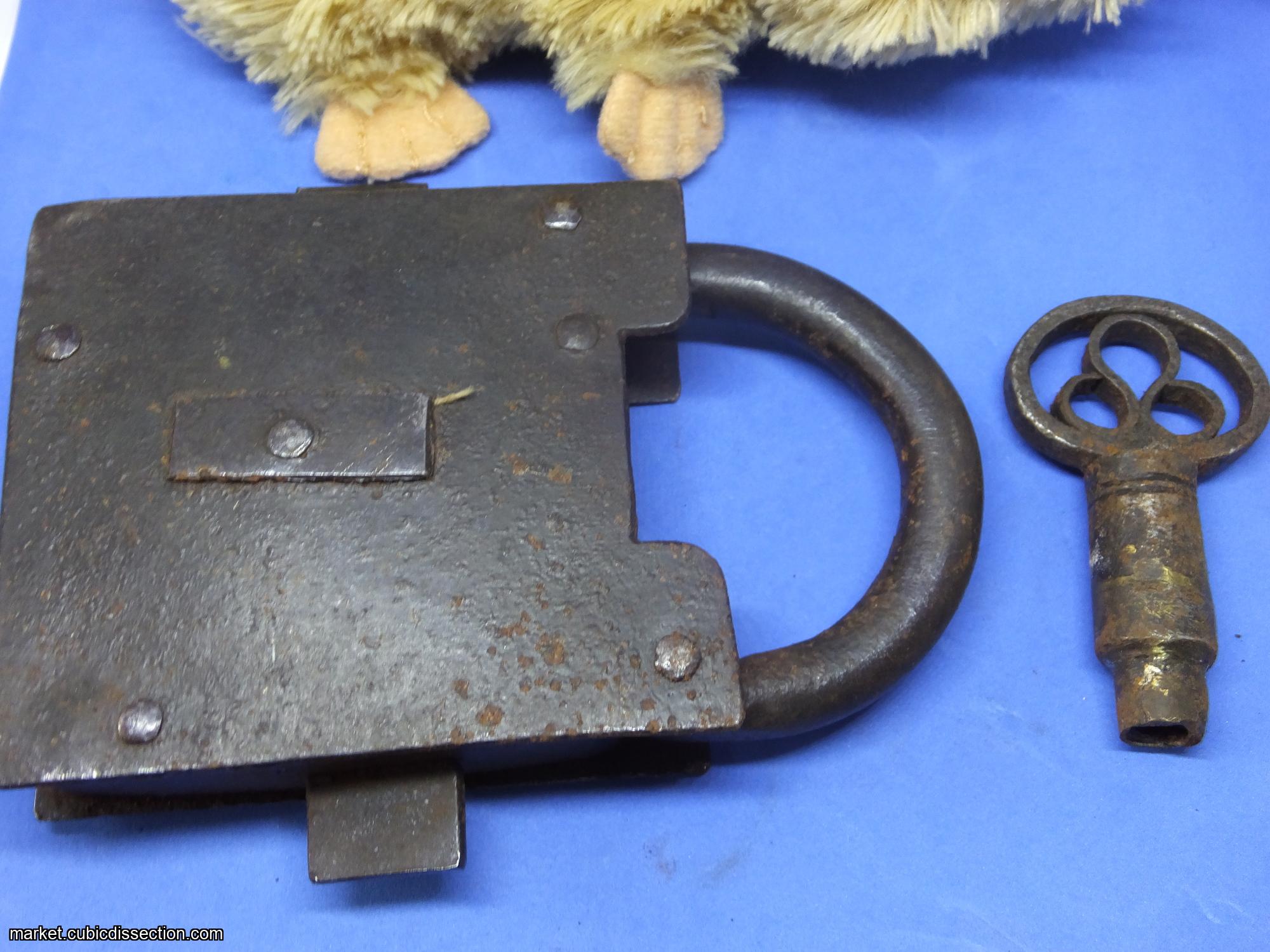 Trick Padlock 29 No markings