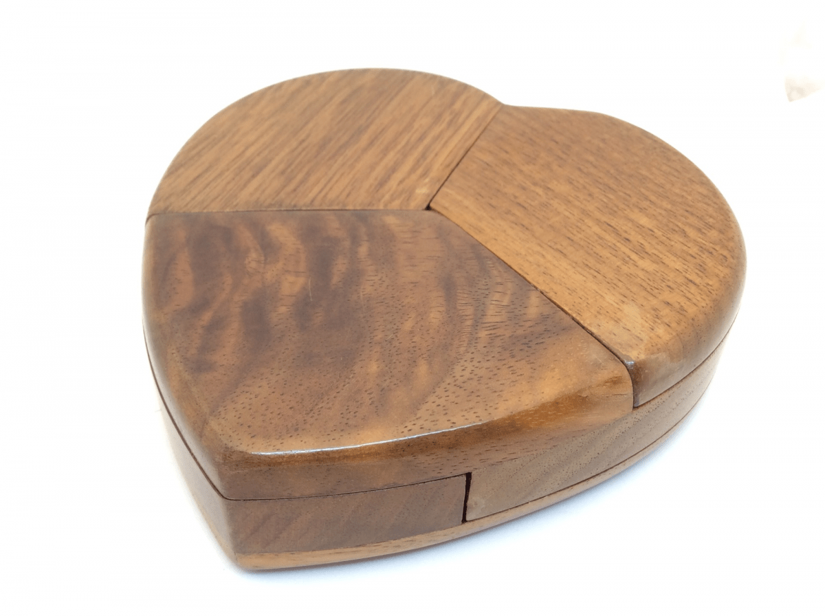 Coordinate Motion Heart Puzzle box