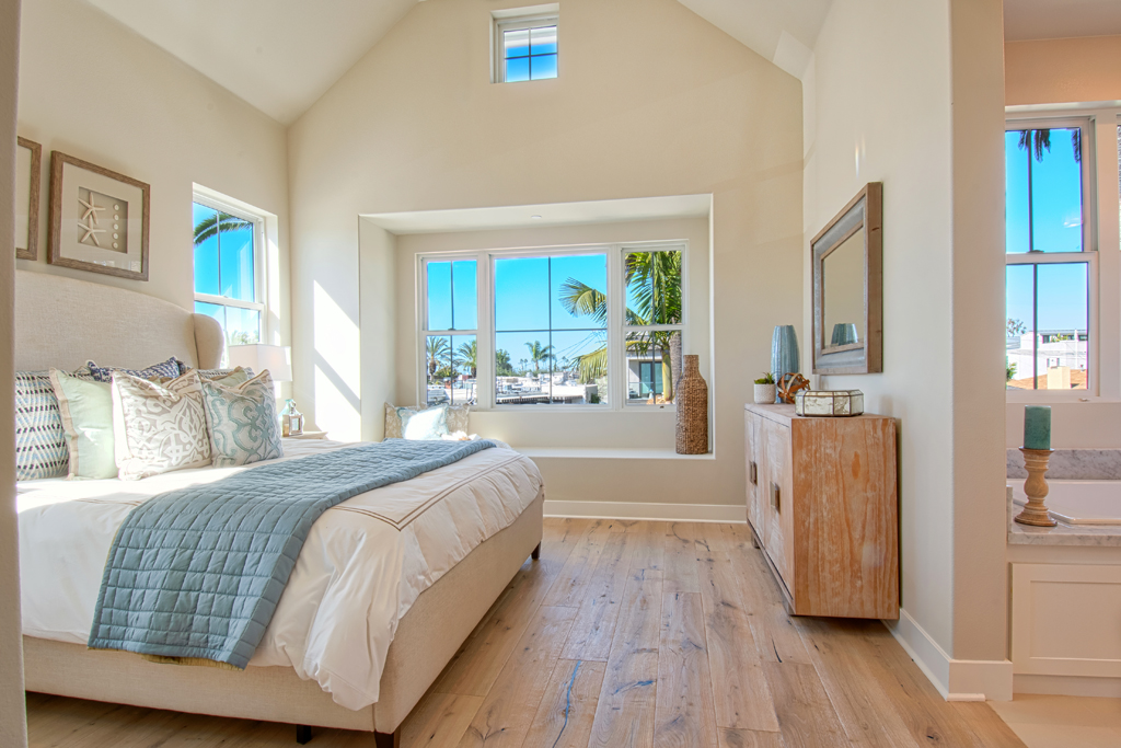 Corona Del Mar Mark Gross & Associates