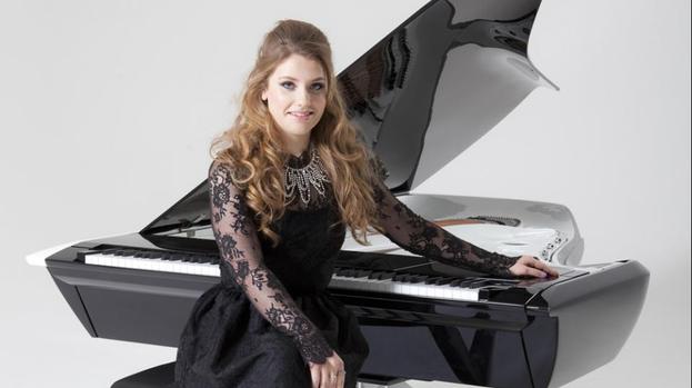 Ella Henderson Interview MarkMeets News