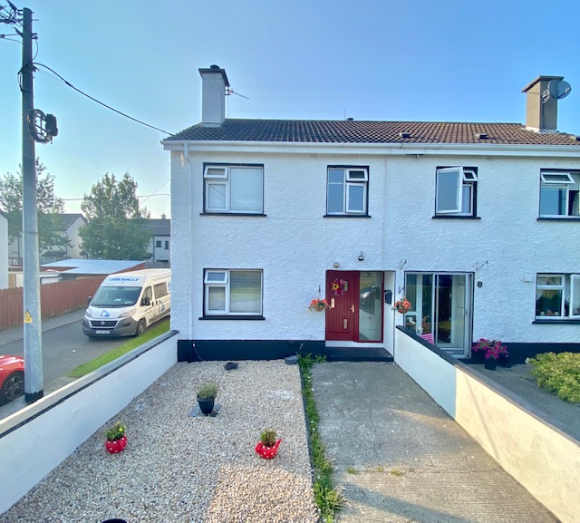 25 Cornamaddy, Athlone, Co. Westmeath Mark Nestor Property Services