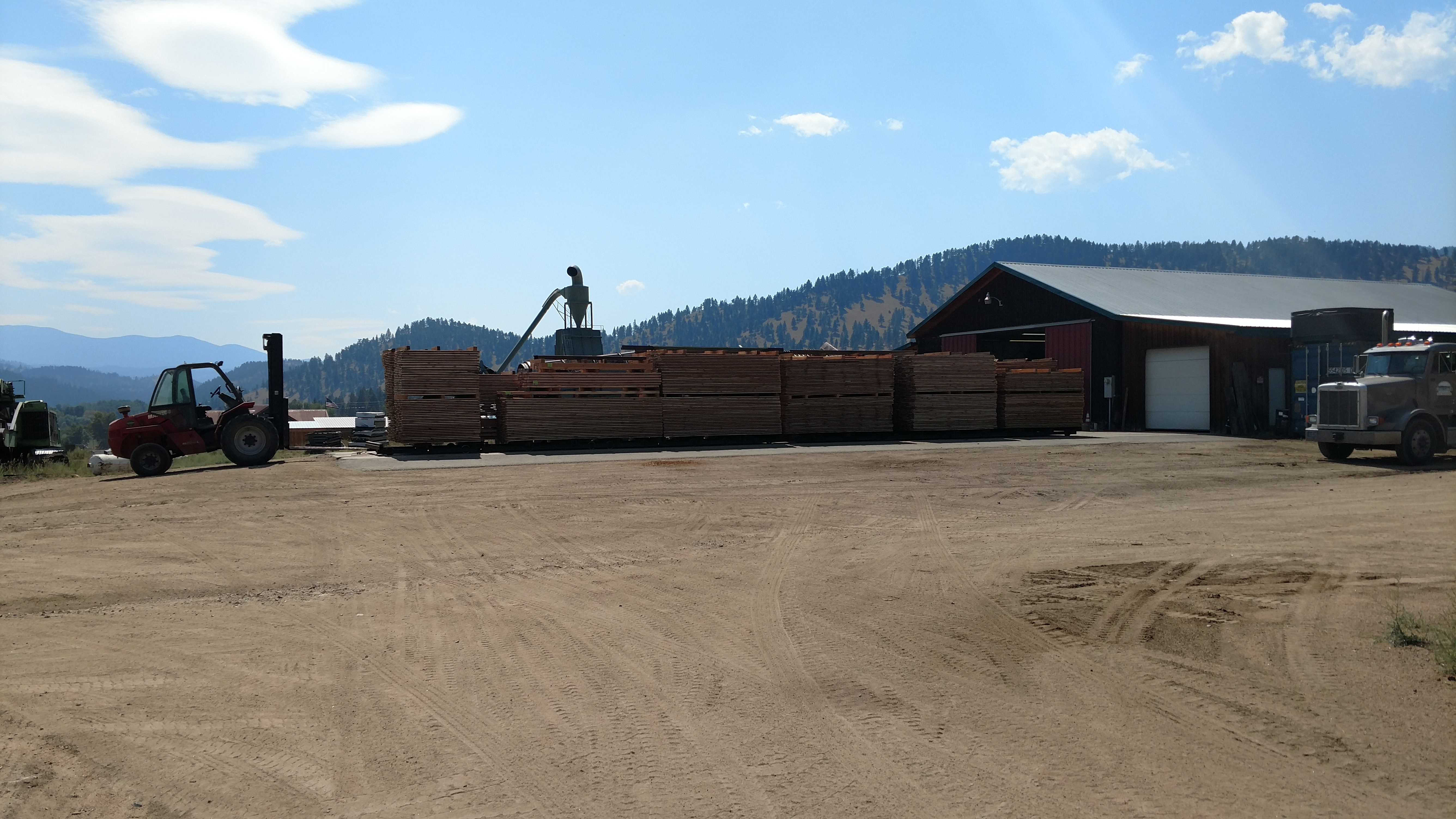 Marks Lumber's Process for Drying and Grading Lumber Marks Lumber