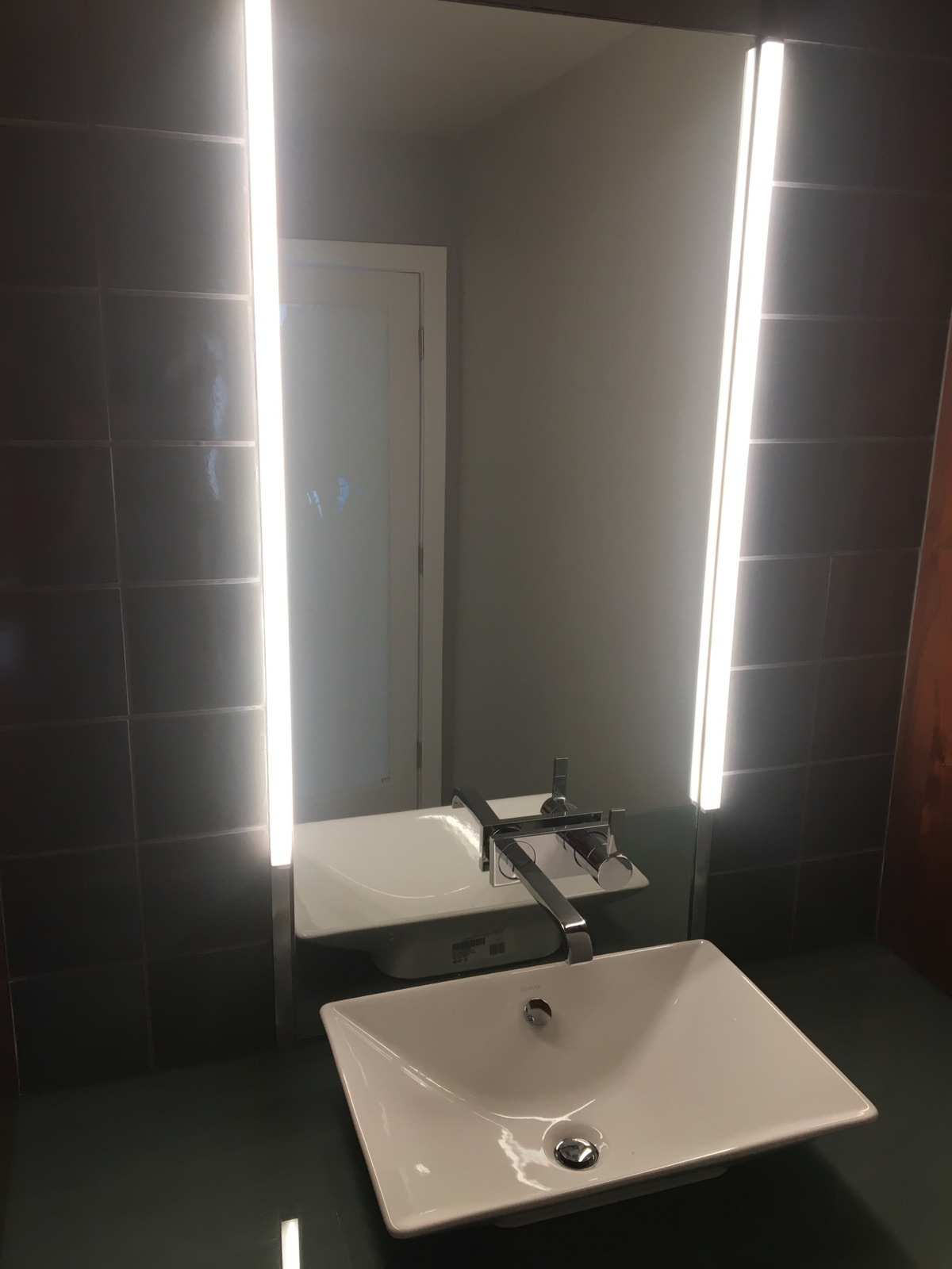 Columbia mirror 2 Mark's Mobile Glass