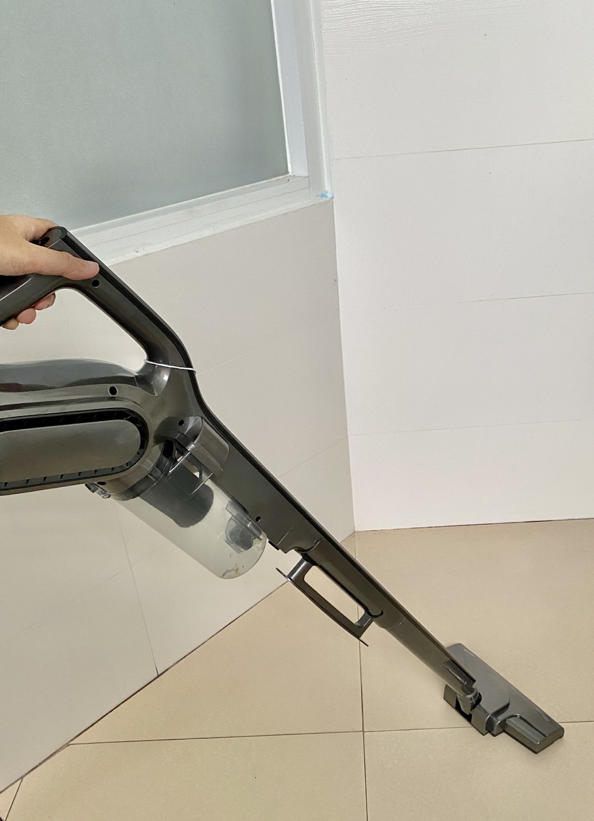 This Vacuum SucksLiterally! Deerma VX700 Vacuum Review Mark x Abi