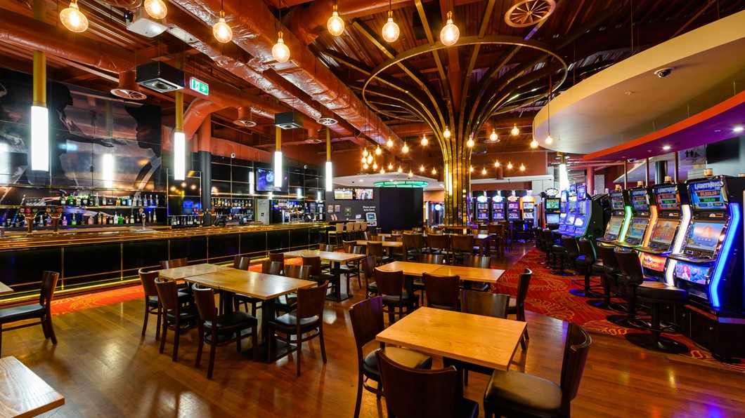 What to Do in Hamilton When You’re on a Budget? Marley's Bar & Casino