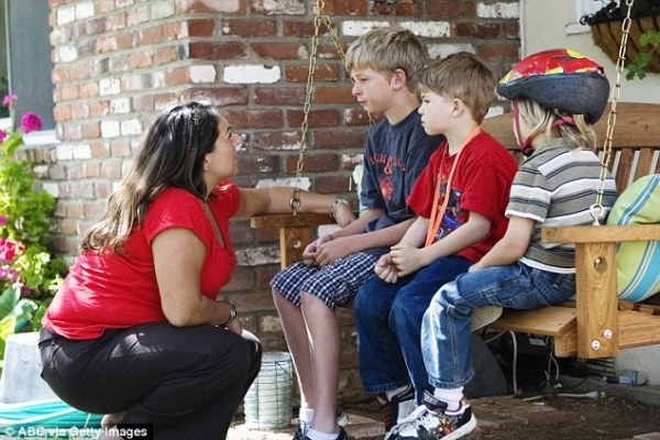 Supernanny Jo Frost How she handles children? Know also about her nut