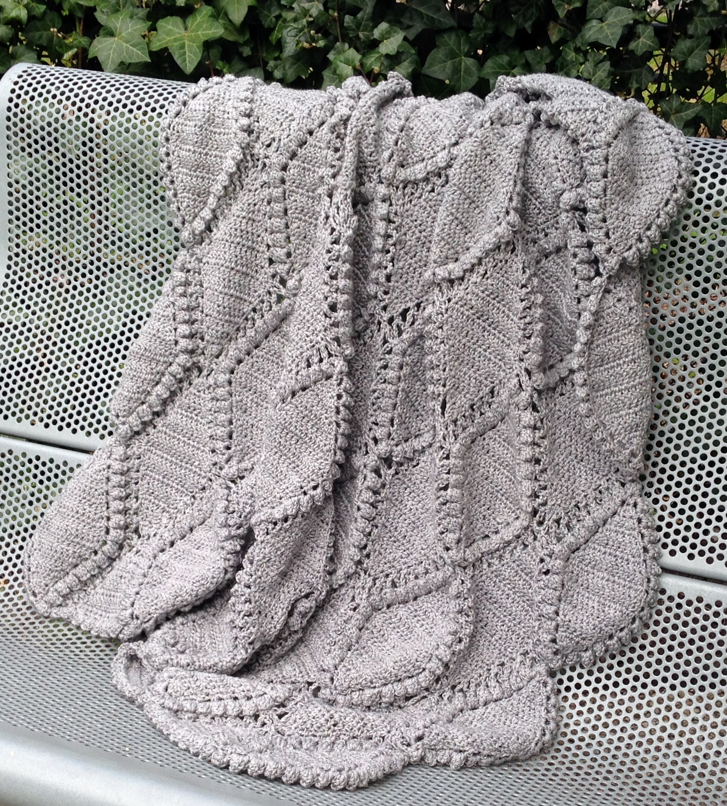 The Tulip Blanket maRRose CCC