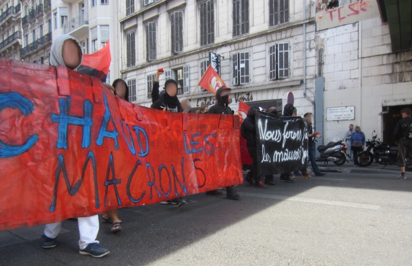 La jeunesse emmerde le Front Macronal récit de la manif du 12